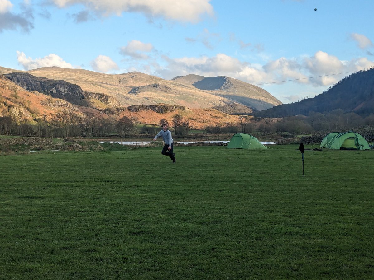 lordwilliamsDoE's tweet photo. Gold campsite without rain❤️ https://t.co/ex3HGIDDJD