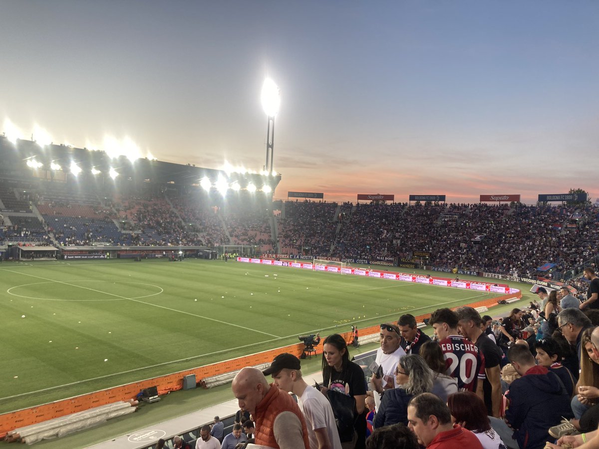 MaxSanders_'s tweet photo. Bologna - Monza #Groundhopping @gijssanders93 https://t.co/XrKkQPMiDT