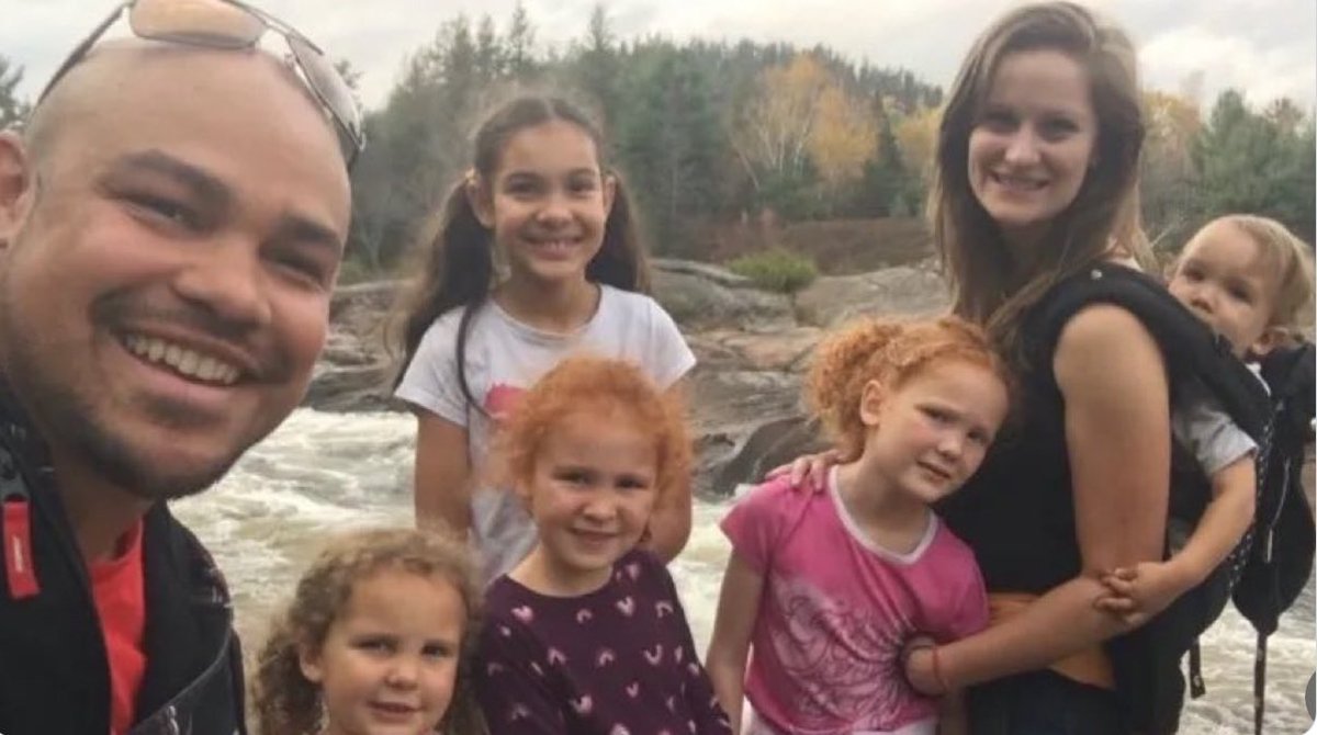 @DonaldBestCA Ontario resident that wants a vagina and penis✅ Saving the life of a father of 5❎