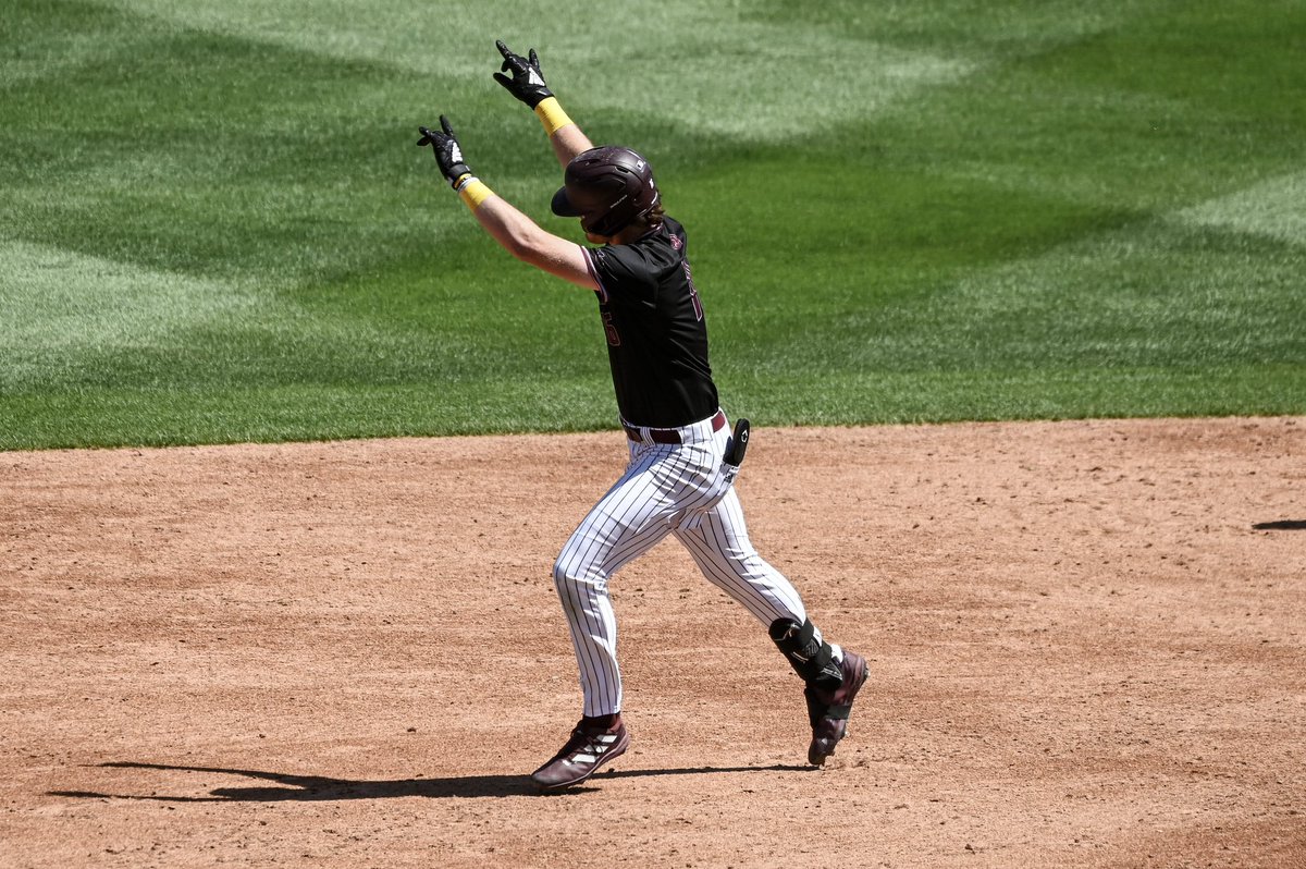 💛💛💛

#AutismAcceptanceMonth