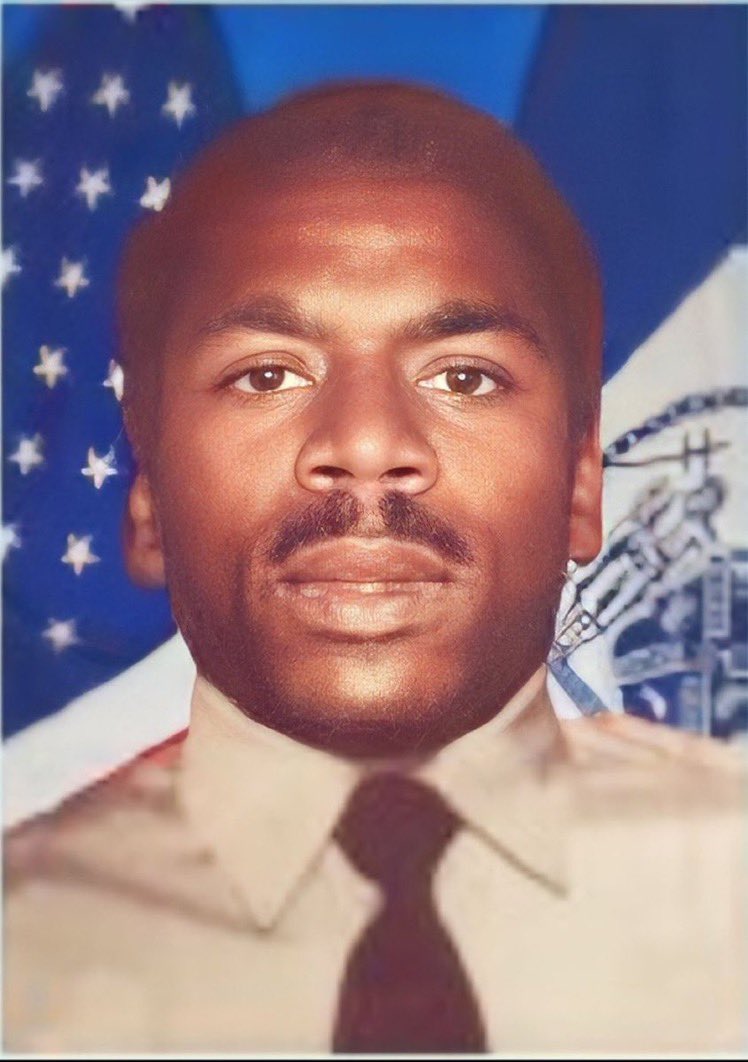 Remember our @NYPDPSA2 brother P.O. Anthony O. McLean, who was shot and killed on this day in 1988 while conducting a search for a missing child. His sacrifice is never forgotten. #FidelisAdMortem