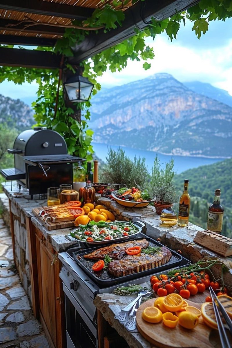 What else would you add to this picnic setting?
