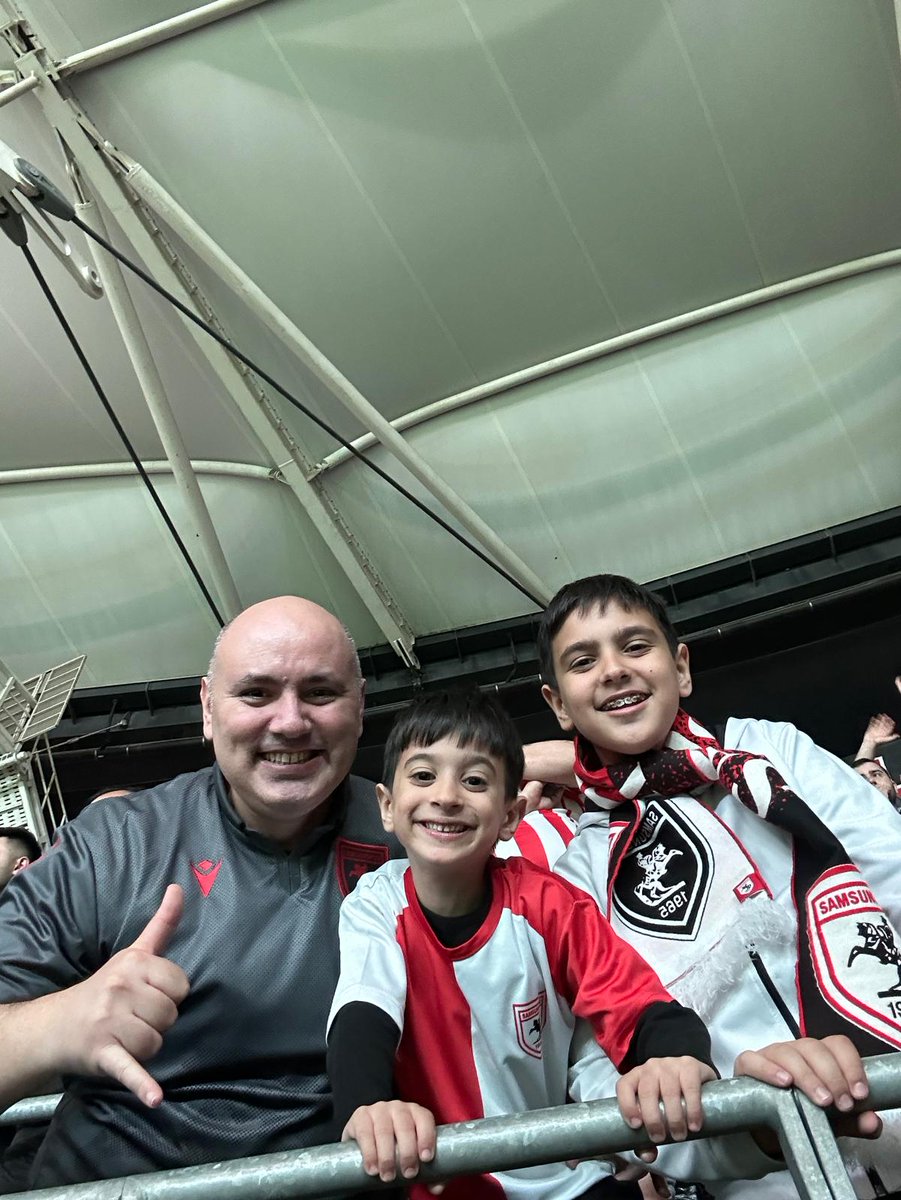 sbsanda's tweet photo. 1 puanı aldık dönüyoruz 🤍❤️ #Samsunspor https://t.co/QaS6Qo3YNh