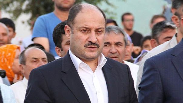360derece_'s tweet photo. 📢 Yeniden Refah Partisi'nden Şanlıurfa Büyükşehir Belediyesi Başkanı seçilen Mehmet Kasım Gülpınar (@mkasimgulpinar_), belediye başkanlığı maaşını almayacağını açıkladı.

📍Gülpınar'ın maaşı, üniversite öğrencilerine burs olarak dağıtılacak.

#Şanlıurfa #YenidenRefahPartisi https://t.co/f0t40pBzQV