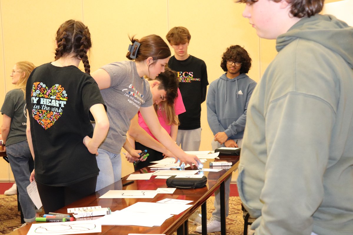 sfb_uky's tweet photo. We loved collaborating with the Biomedical Engineering Society at Elkhorn Crossing to show students how to make a love-o-meter on an Arduino board, and interacting with Ozobots! We also had a great time at this years E-Day!
Please consider joining us for future events! https://t.co/k5fxzNSTJX