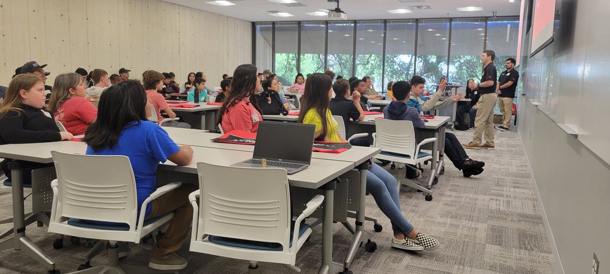 Edith Santiago (@es_buttercup) on Twitter photo Learning ASME Intro to Cougar Engineering for 5-12 grade students! <a href="/UHouston/">University of Houston</a> Learning ASME Intro to Cougar Engineering for 5-12 grade students! <a href="/UHouston/">University of Houston</a>