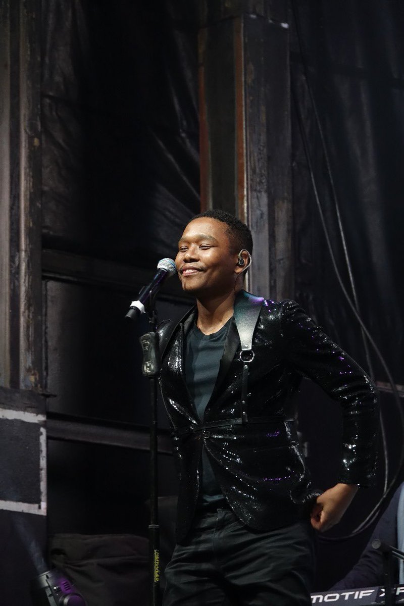 WitsPGA's tweet photo. @LangaMav performing at the #NoDegreeNoEntryFest! https://t.co/Yy9IZJektC