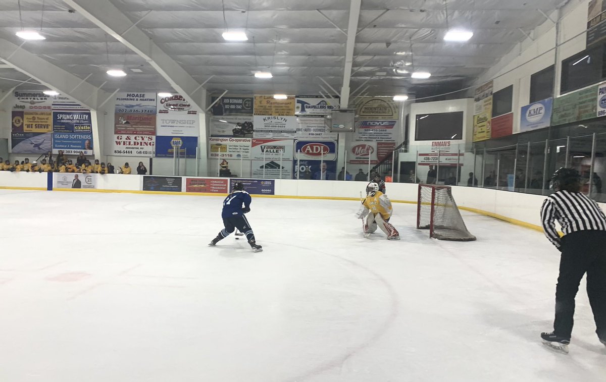 Girls team win Gold!! It to a shootout but the Bluefield high school girls team win 3-2 at the KISH invitational high school hockey tournament this year. Congratulations to the Bobcats #GoBobcatsGo