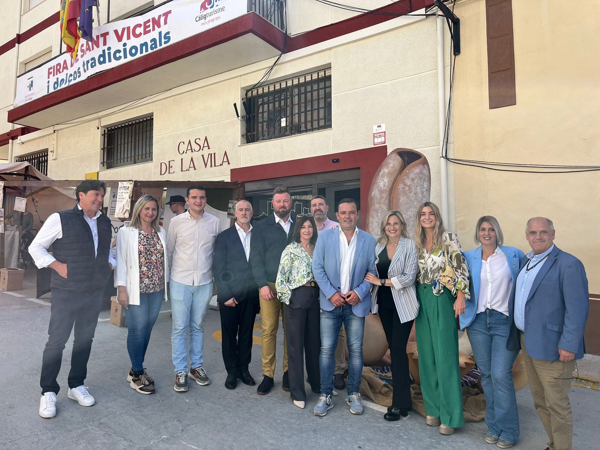 👉 Gaudim de la Fira de Sant Vicent i de dolços tradicionals de Càlig junt amb els veïns de la localitat. Celebrem les nostres tradicions i donem suport al talent local que enriqueix la nostra província.