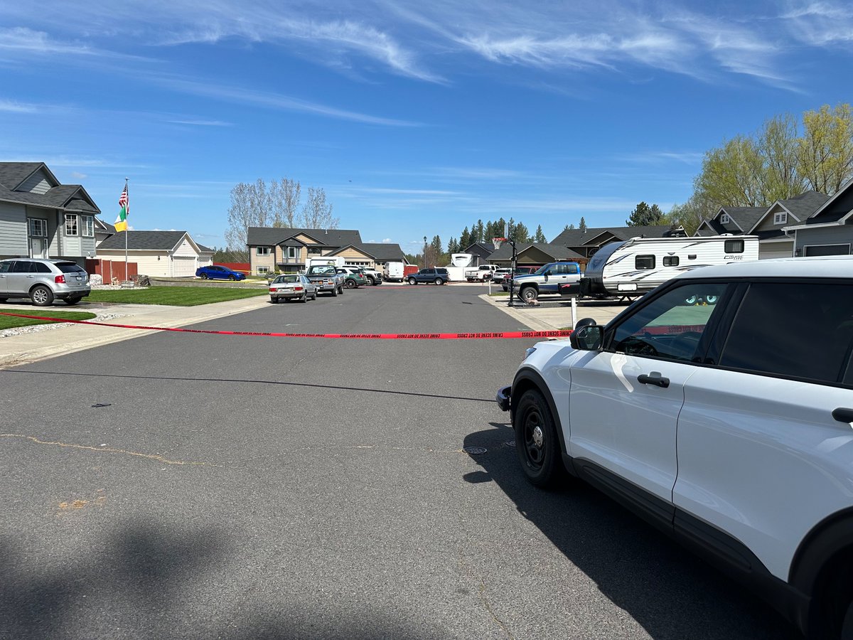 Nathan Hyun (@nathan_hyun) on Twitter photo #BREAKING Large police presence and police tape up around homes in a neighborhood in Mead.
One neighbor tells me it’s the first time he’s seen something like this in the neighborhood <a href="/KREM2/">KREM 2 NEWS</a> #BREAKING Large police presence and police tape up around homes in a neighborhood in Mead.
One neighbor tells me it’s the first time he’s seen something like this in the neighborhood <a href="/KREM2/">KREM 2 NEWS</a>