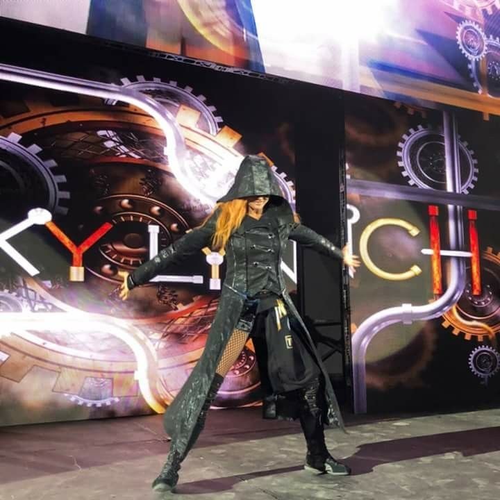 The Man and The GOAT | not the real @BeckyLynchWWE tweet media