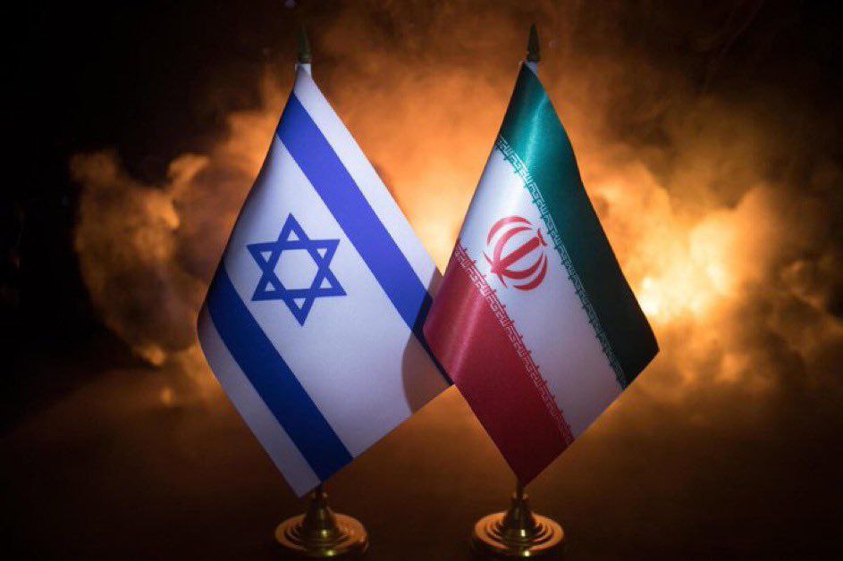 🚨🚨 🇮🇷⚡🇮🇱 Israël estime que la réponse de l'Iran pourrait avoir lieu ce soir Quatorzième chaîne israélienne Info rapportée également par Aljazeera Qui cite un haut responsable américain 1/2