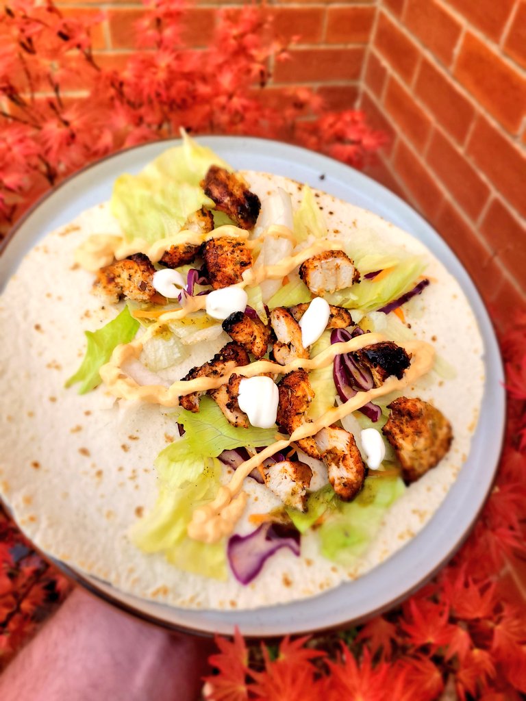 Chicken skewers 😍 @ManchesterVacs were to the rescue for me earlier with a vacuum related query, so great excuse to bring out their awesome Russian Skewers for @TheSmokeyCarter Greek Gyros wraps with perinaise and Green Mountain Hot Sauce.