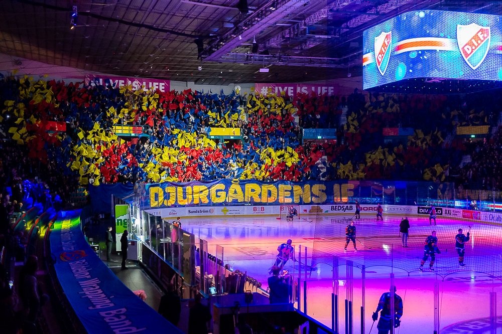 jarnkaminerna's tweet photo. Finalresor till Gävle! Vi är på väg att fylla en buss till onsdag och två till fredag redan - läs mer och boka din resa här: https://t.co/0TaXIlB8Si https://t.co/nYHHgwKUxv