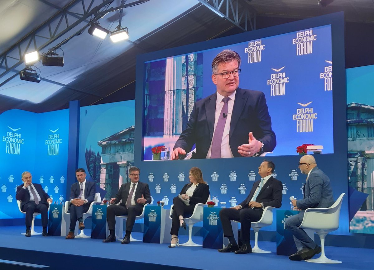 On day 2️⃣ at #DelphiForum, I spoke about 'EU Western-Balkan Accession: From Political Reluctance to Strategic Urgency'. I highlighted that it is a two-way street. If the vision of an 🇪🇺 future is credible, all candidates will be more motivated to do their part and vice versa.