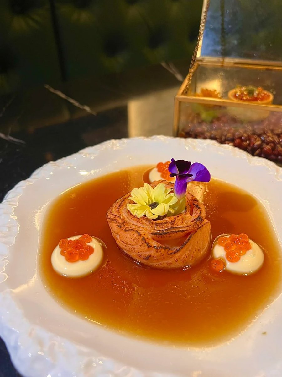 AnabelicAcid's tweet photo. It's so exquisite. Very delicious! https://t.co/90uUjccrjY