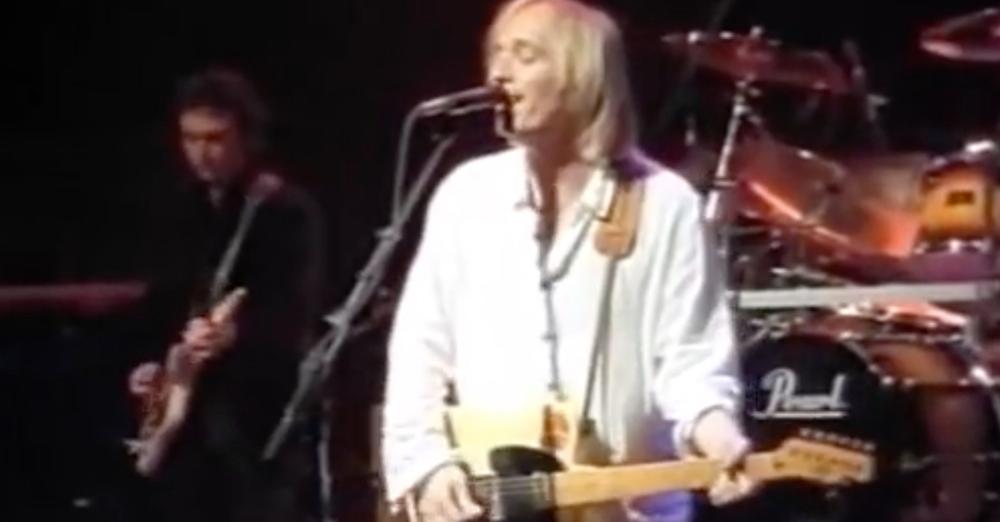 When Tom Petty Presaged the #MeToo Movement #FreeGirlNow #Echo bestclassicbands.com/tom-petty-free…