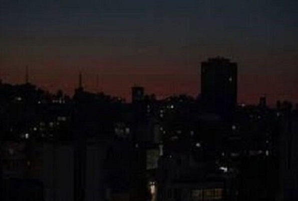 FirilFor's tweet photo. #عاجل_تل_أبيب_فيريل
#هجوم_سيبراني عنيف يؤدي لقطع الكهرباء عن أجزاء واسعة منها #تل_أبيب الصورة #مجموعة_Cyber_Avengers أعلنت مسؤوليتها بسبب جرائم الكيان.
قبل 4 أيام جرى هجوم أيضاً حسب #Gaby_Portnoy المسؤول الإسرائيلي الذي أكد أن المصدر هو #IT_company في #طهران. https://t.co/zD6bmHyk8K