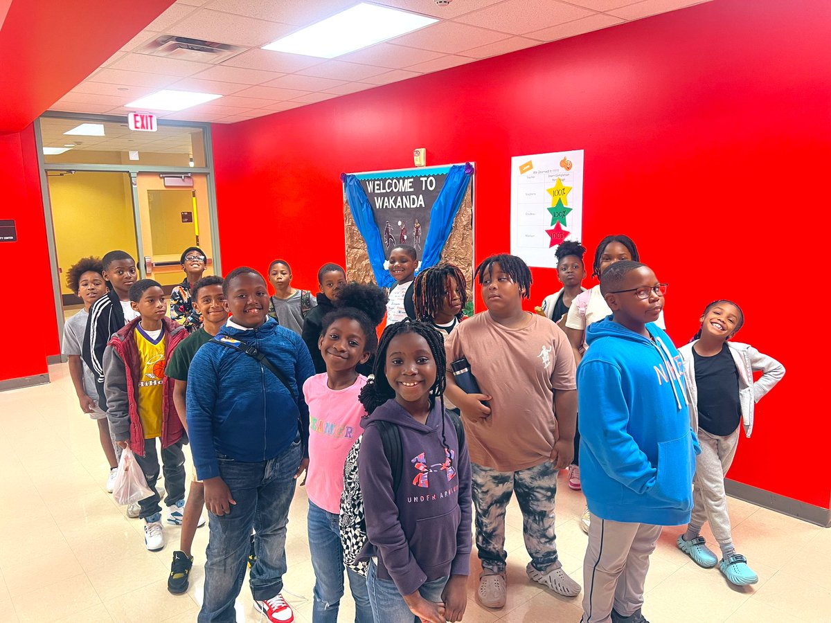 Thompsonhisd's tweet photo. When you create a loving, nurturing and fun learning environment, students will show up for school even on a Saturday. We had a full house today @Thompsonhisd @TheBrameE @SamuelBrazielSr @ChanteGary @nwhite4002 https://t.co/NxTKTn1kFm