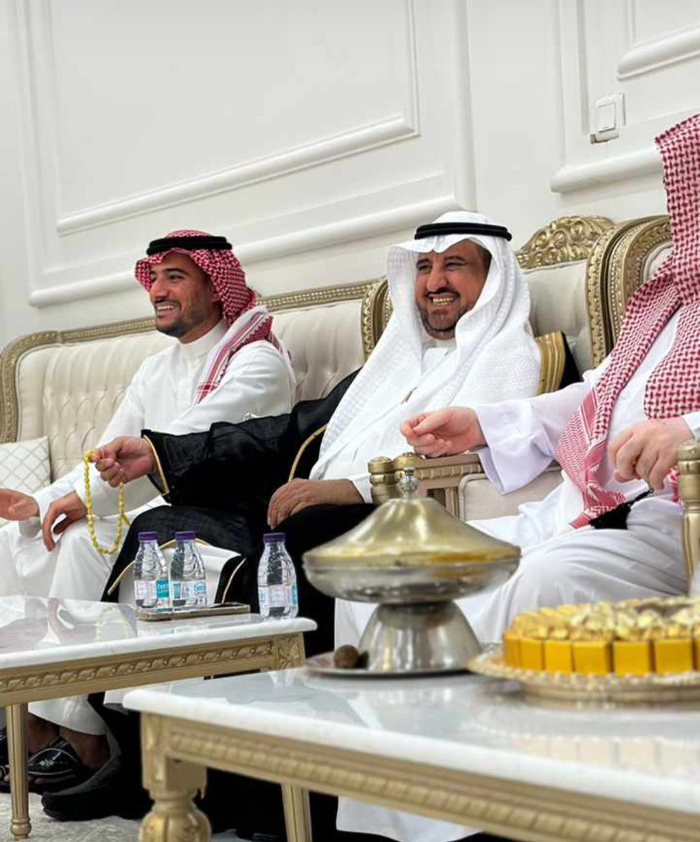 algapit's tweet photo. #المملكة_العربية_السعودية 
تتقدم عائلة الغبيط بأجمل التهاني والتبريكات ومزيداً من الدعاء للدكتور #منيف_كريم_ركاد_الغبيط 
بمناسبة عقد قرآنه هذا اليوم السبت 1445/10/4متمنين له دوام التوفيق وحياة زوجية سعيدة بارك الله لهم وجمع بينهم بخير يارب https://t.co/dU7mGWqKxX