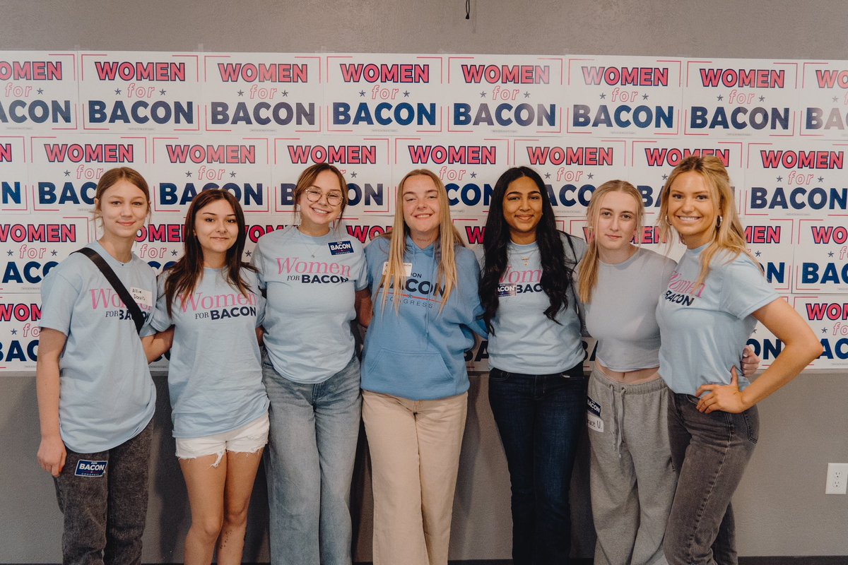 Thanks to everyone who came out for our #WomenforBacon breakfast in Gretna today. We feel the love—you will carry us to victory in November! 🥓❤️