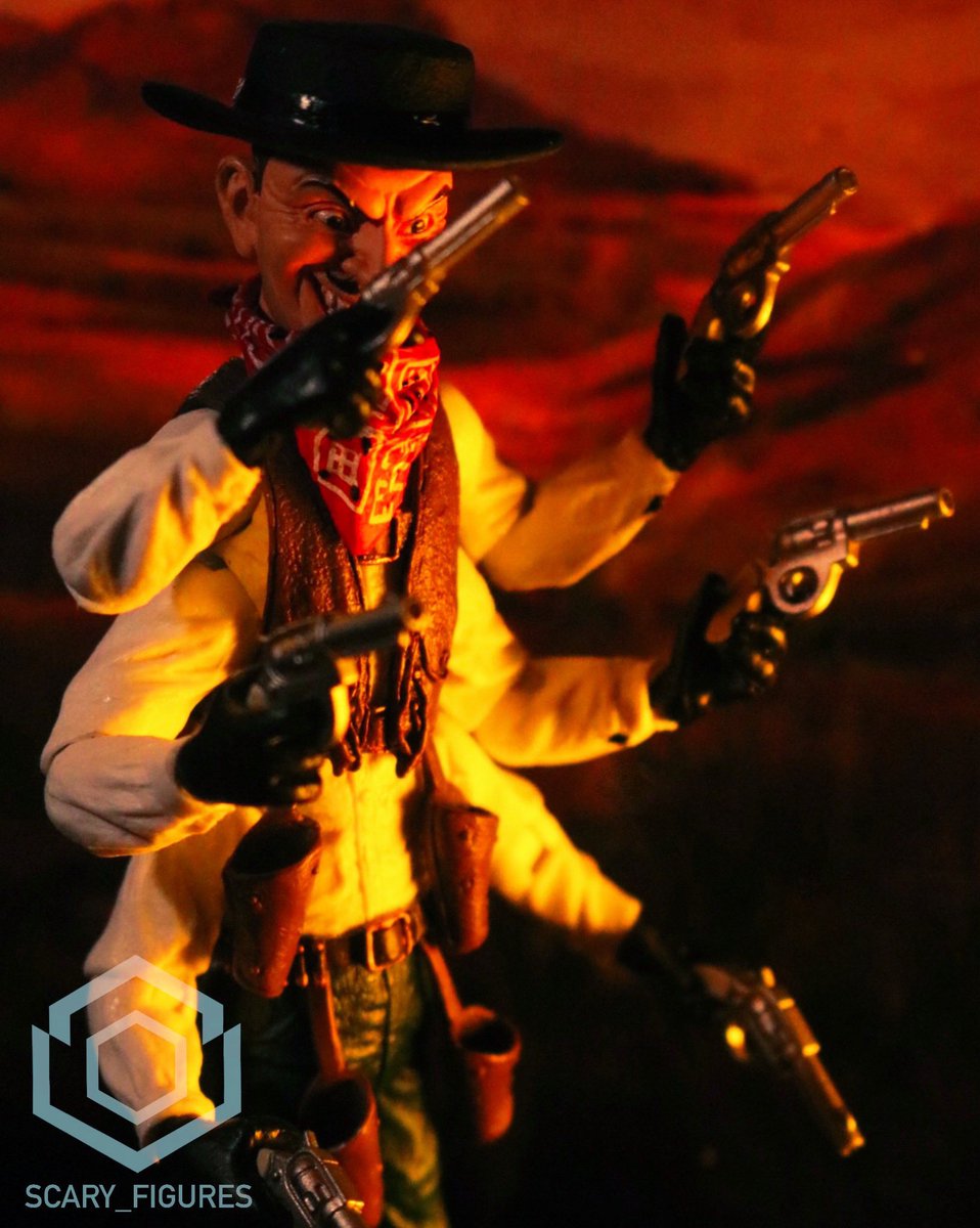FiguresScary's tweet photo. Yee to the Haw
#actionfigure #actionfigures #figurephotography #horror #HorrorMovies #HorrorMovie #neca #puppetmaster #puppetmastermovie #sixshooterpuppetmaster #puppetmaster3 #puppetmasteriii https://t.co/XQKry2cSci