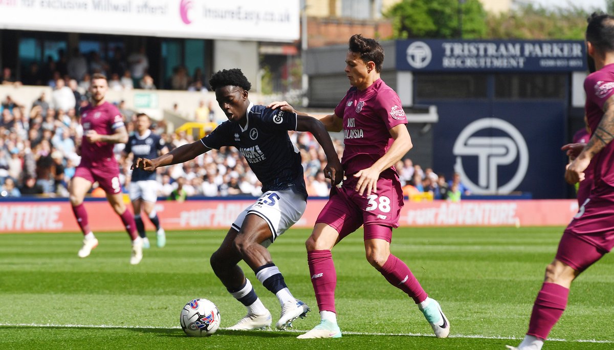 Some 'really good moments' for Romain Esse but he was subbed off at HT for #Millwall. Neil Harris explains his thinking southwarknews.co.uk/sport/football…