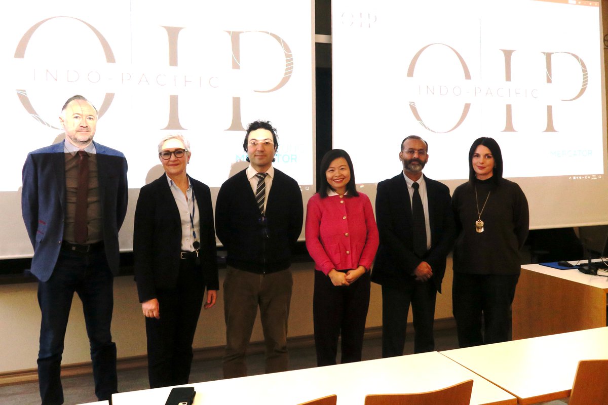 EUVIP_project's tweet photo. "Order in the Indo-Pacific" workshop introduced principal investigators 👏 of a project led by #EUVIP researcher @julieyuwenchen and their analyses of the role of #Japan, #China and the #US in the region. Held at 📍 @helsinkiuni on 3 April https://t.co/hy0CcLuFdF @MercatorDE https://t.co/kB8BbgHME6