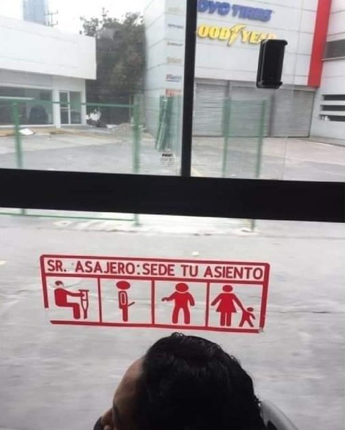 forerolas's tweet photo. señora deme su asiento q voy parolo https://t.co/Yn6nF91Eyg