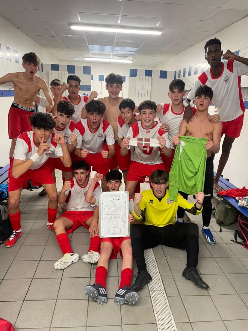 WHAT A TEAM! ❤️🤍

CADETE A 1-0 <a href="/canteraalaves/">Cantera Alaves</a> 

Partido super completo de los chicos de <a href="/AlbertoUrruti15/">Alberto Urrutia</a> para conseguir una importantísima victoria que nos aupa al objetivo!

¡Animo Iker! Esta va por ti!

#goazenbetoño🔴⚪️