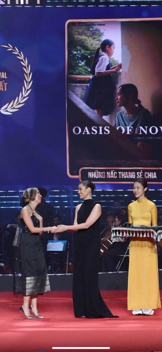 LIZA SOBERANO WAS GIVEN THE HONOUR TO PRESENT “BEST ACTRESS” AND “BEST SUPPORTING ACTRESS” at HIFF Ho Chi Minh City, Vietnam @lizasoberano #HIFF