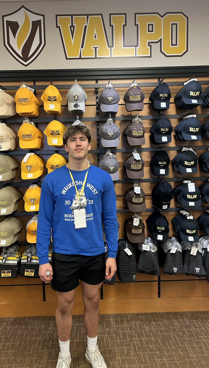 Charles Larson tweet media