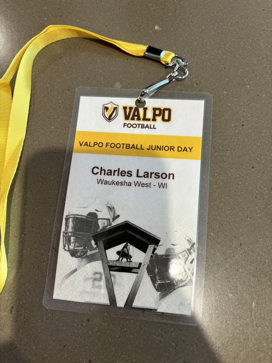 Thanks for the invite, I had a great time watching the scrimmage at Valparaiso today!
<a href="/CoachJWellsNCSA/">Jordan Wells</a> <a href="/coachjarnigan/">Jack Jarnigan</a> <a href="/WaukeshaWestFB/">Waukesha West Football</a> <a href="/CoachLFox/">Landon Fox</a>