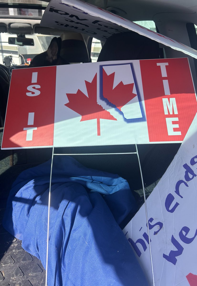 KelliDPowers's tweet photo. New sign! Itโs time! #wexit #savealberta https://t.co/FF21TqhLvy