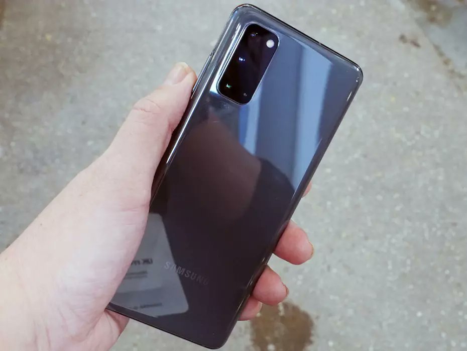 techxstreet's tweet image. 🌟 Samsung Galaxy S20 series gets an extended software support lifeline! It’s great to see a company standing by its older models. #SamsungS20 #SoftwareSupport