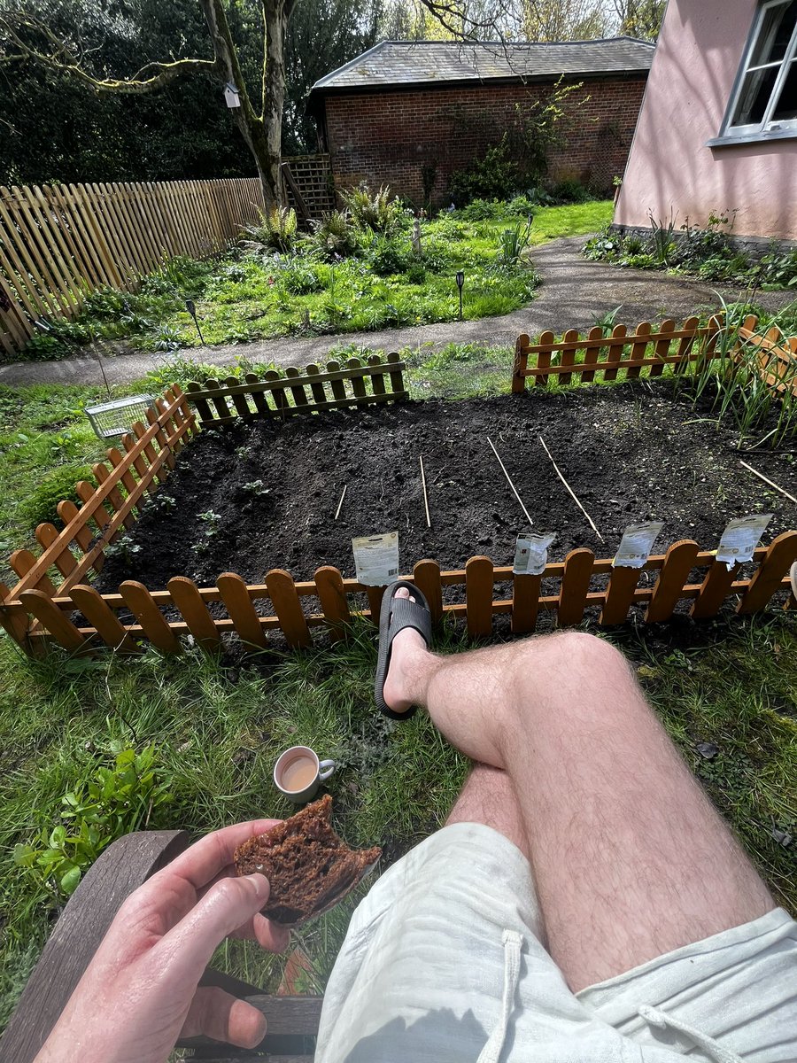 earlier I had some malt loaf from a farmer’s market, a cup of tea, looked over my vegetable patch in my medieval cottage with the sound of the river going under my bridge and for about 15 minutes was absolutely living the dream