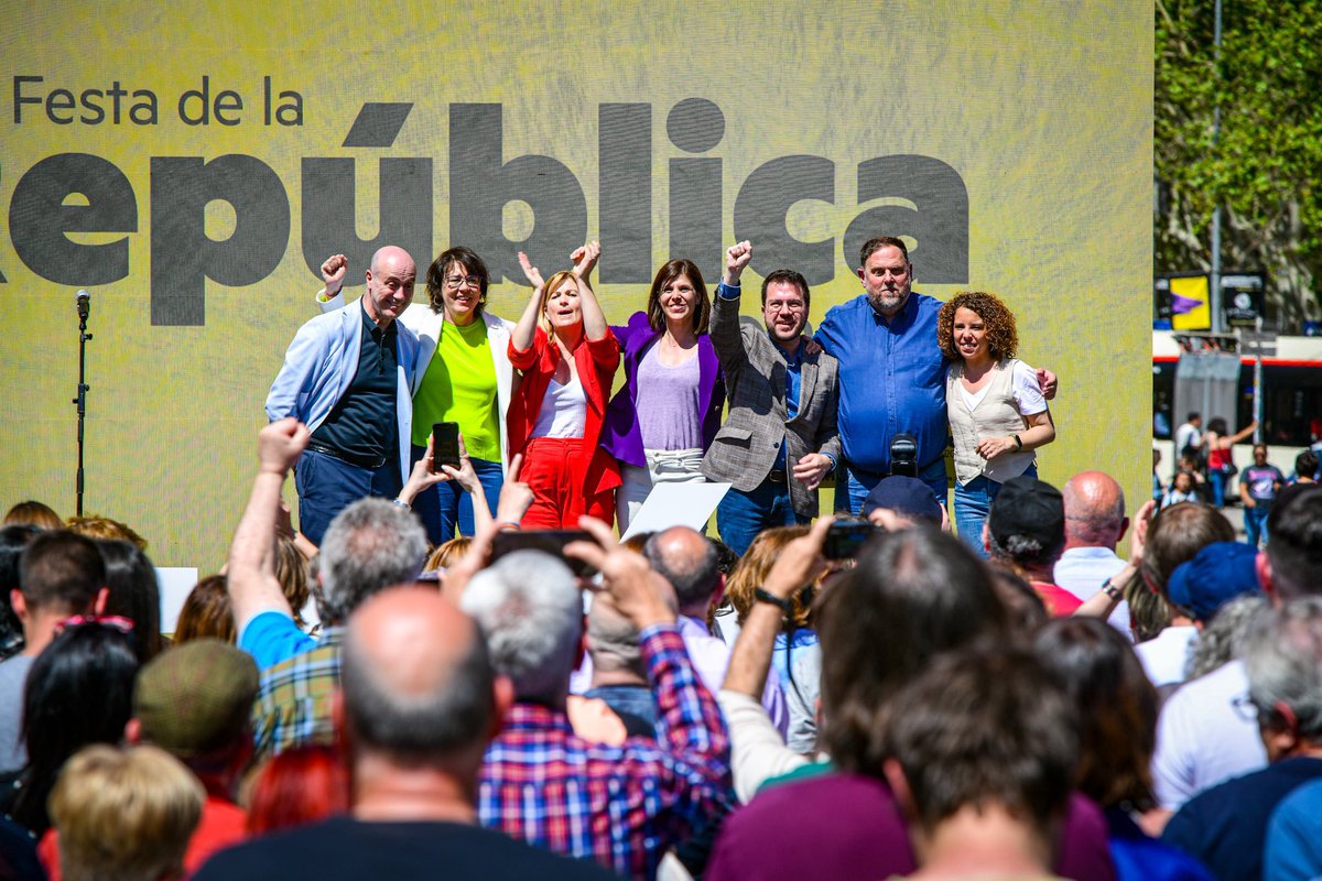 El projecte de Salvador Illa és Espanya. El projecte de Carles Puigdemont és Carles Puigdemont. El projecte d'@Esquerra_ERC és Catalunya. Fem que el 12M guanyi Catalunya, que guanyi la gent!✊🏼 📸@marcpuigperez