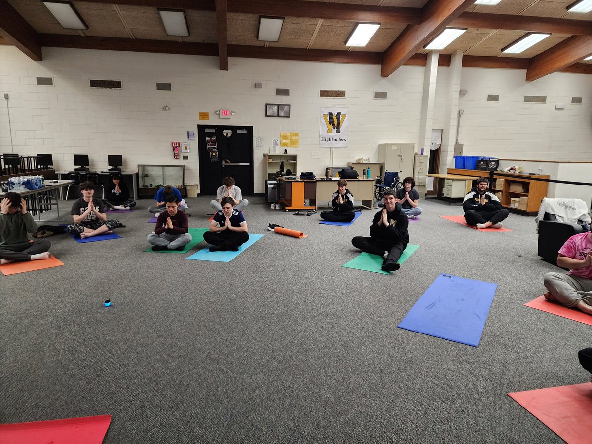 As a part of our team goals for this season, a portion of today's practice was focused on men's health, as the team engaged in a yoga class. The class was taught by a local practitioner, Cindy Taylor. @WMAthleticDept