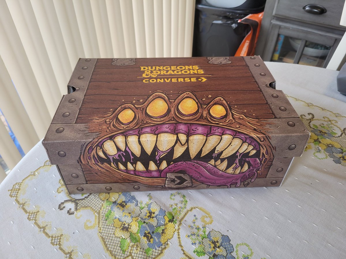 jasonreeson's tweet photo. Converse and Dungeons and Dragons are the perfect Multiclass! #dungeonsanddragons #Converse @TheHeroesEra @dungeon_dudes @Wizards_DnD https://t.co/oOKzR29LBS