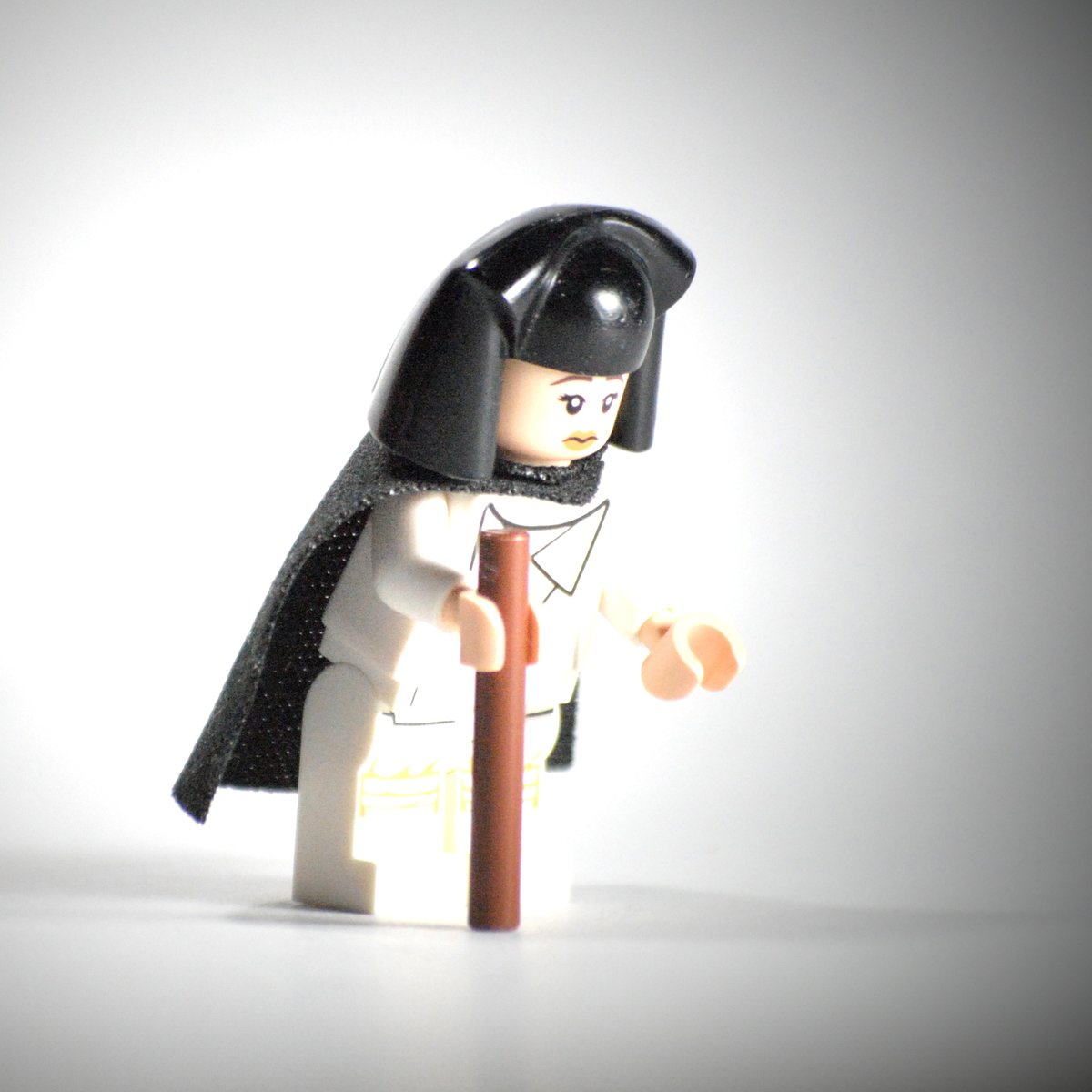 HeavenlyBricks's tweet photo. April 13 is the feast day of St. Margaret of Castello, patron saint of those with disabilities and the blind. Despite being abandoned by her parents at a young age, she founded a school for the poor &amp; became a Dominican nun.

https://t.co/NIPghYNIgD

#legohagiography #catholic https://t.co/7Wv3Eiakfo
