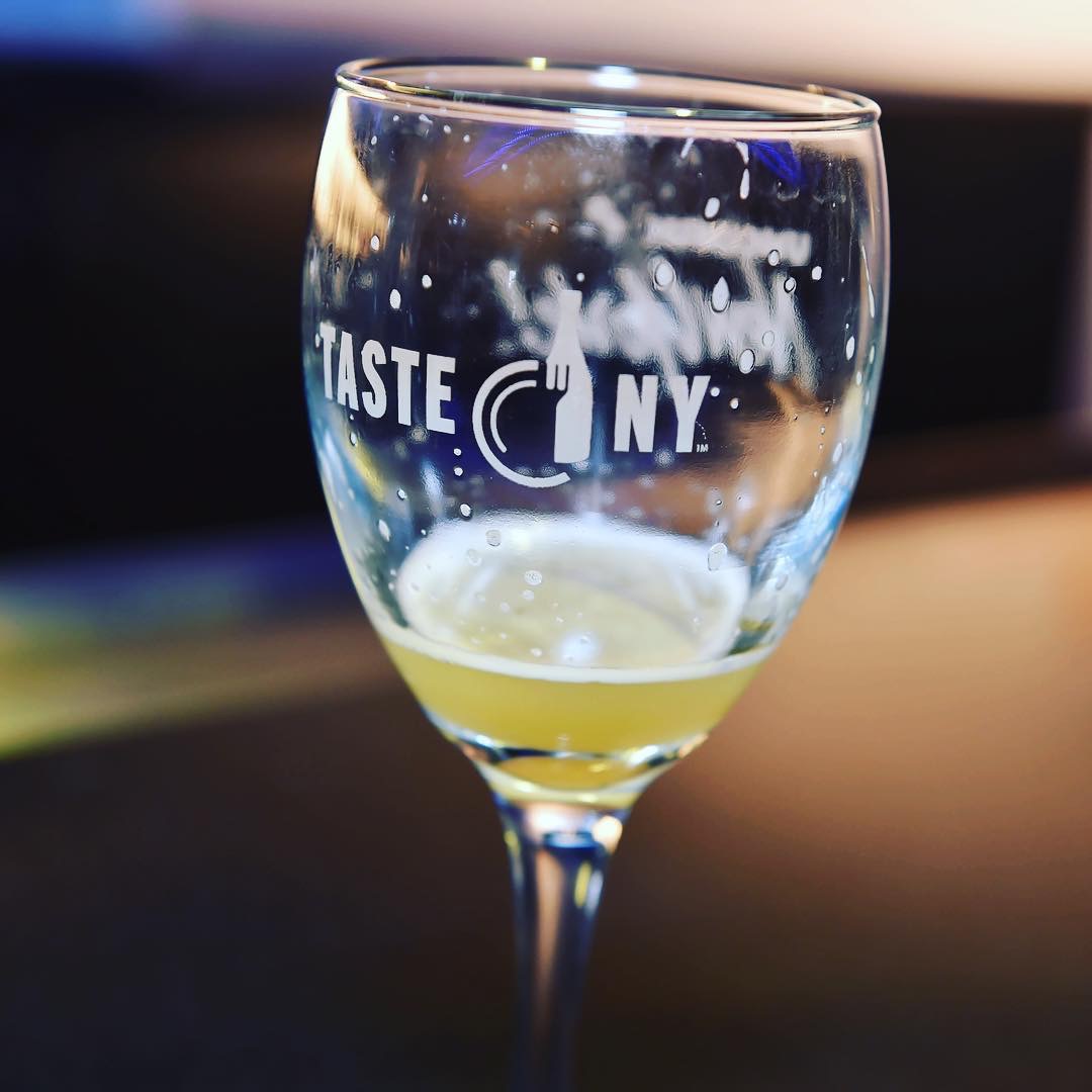 tasteny's tweet photo. Weekends are for savoring and what better way to do it than with some delicious NYS locally sourced wine? #WeekendVibes #SupportLocalWineries π·πΏ https://t.co/QU7zSxBHfT
