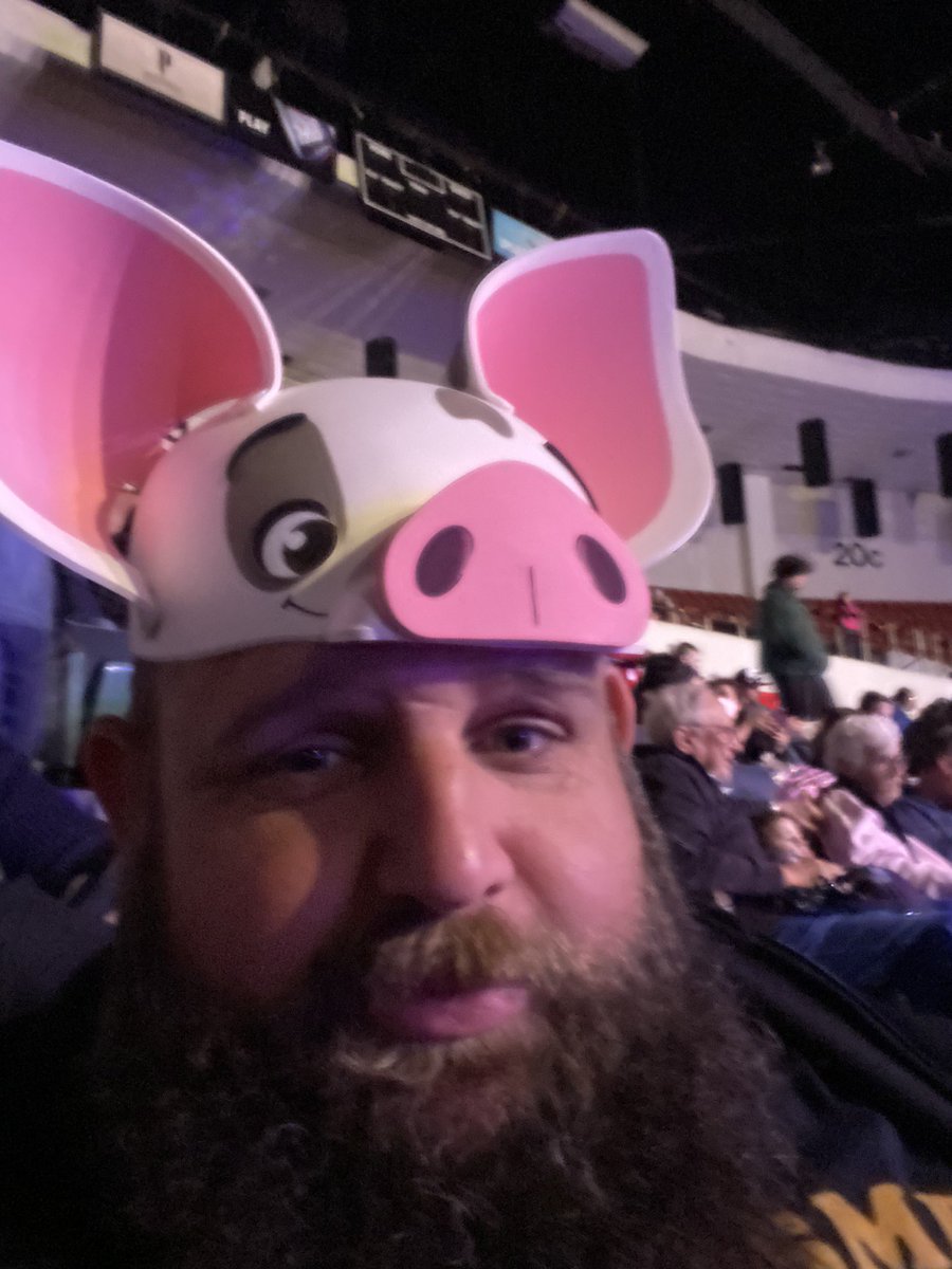 Turtle84's tweet photo. #disneyonice https://t.co/YwE6AI0FkH