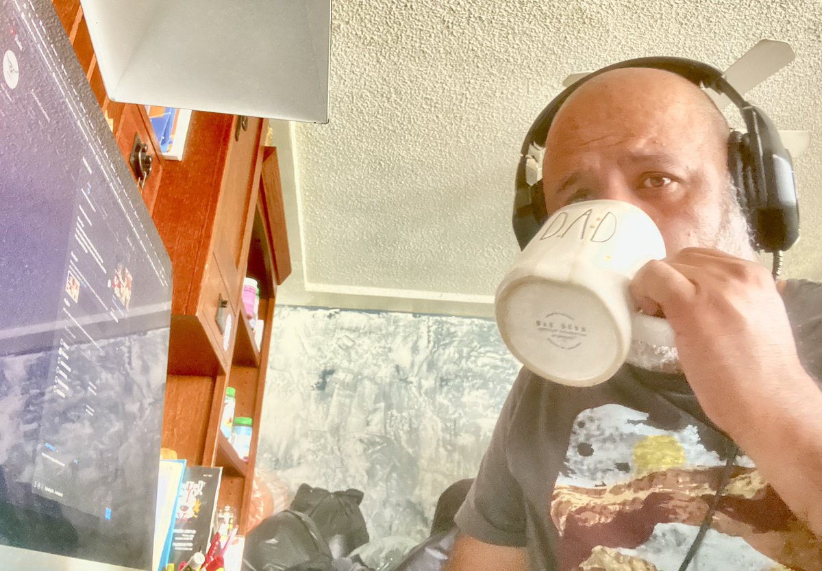 luidonisblog's tweet photo. #luidonis Preparando un video para el canal de youtube de #RadioViejo acerca del #3bodyproblem y su primer capitulo #LosdiasdelaLocura que trata de #LaRevolucionCulturalChina 🇨🇳 #ProblemaDeLosTresCuerpos 📚 #YeWenjie 💔 #MaoZedong 📜 #GuardiasRojos 🛡️ #GranSaltoAdelante 📉 https://t.co/oyDlR0qQms