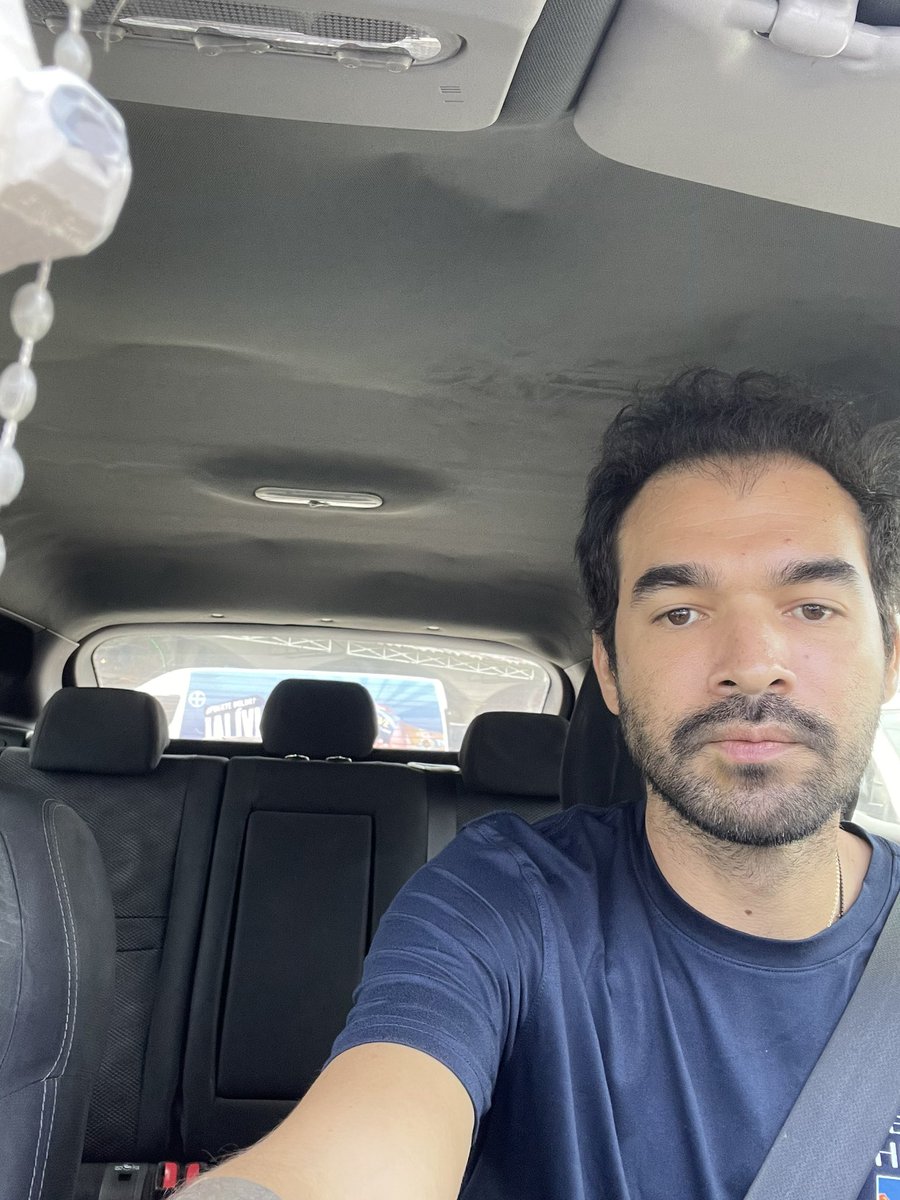 pipodelespacio's tweet photo. Una foto luego de tratamiento de acupuntura con mi amigo y doctor, Juan Chial 🩺💉🪡 https://t.co/MAL2G6RBkz
