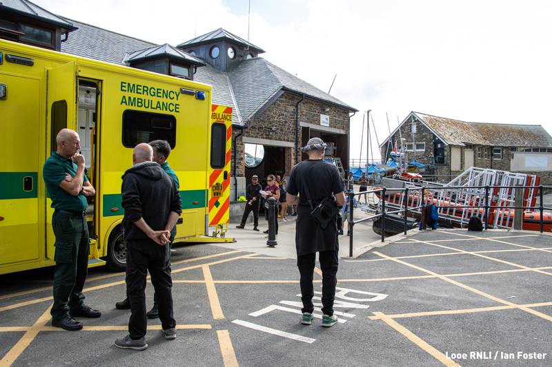 Looe RNLI tweet media