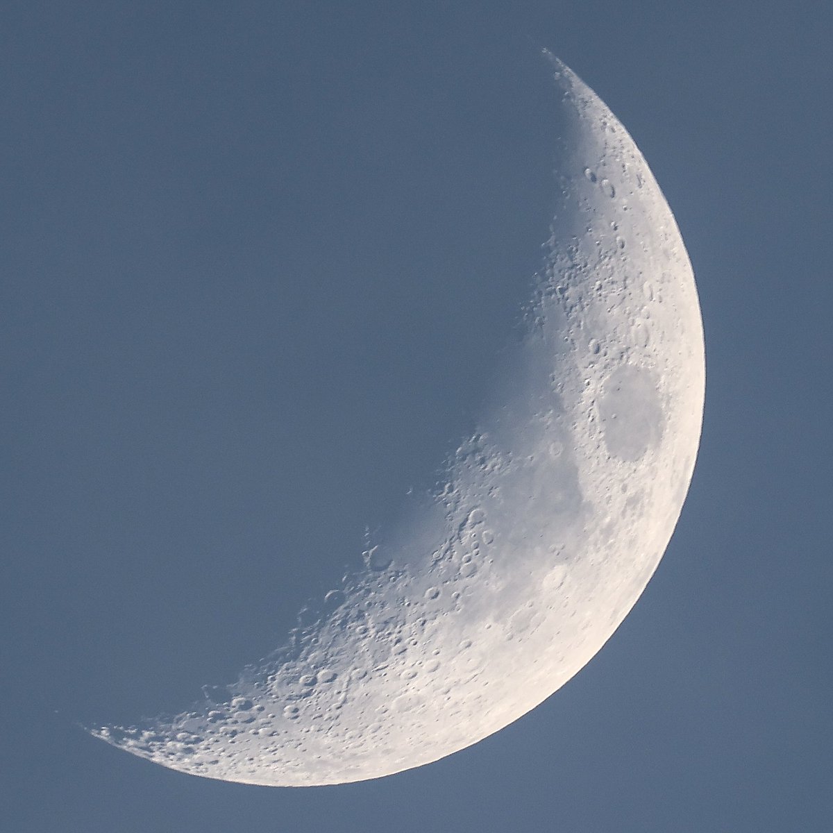 Saturday's moon before and after sunset #MoonHour
