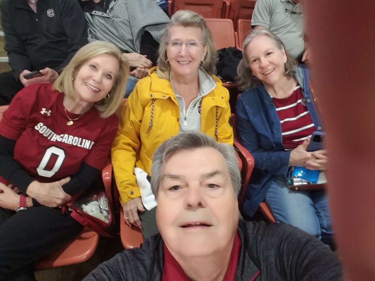 GigiThompson52's tweet photo. #SECTournament WBB https://t.co/cu2CGGS1Lr