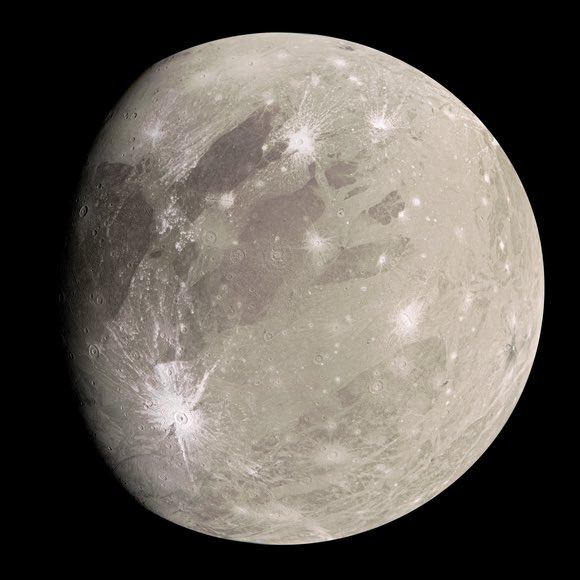 astro_jaz's tweet photo. can we talk about how pretty jupiter’s moon ganymede is? https://t.co/9F89oxigK1