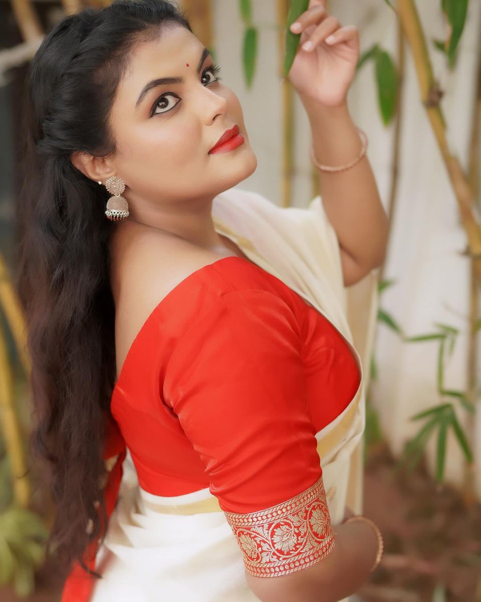 Actress #tejashreejadhav look Mesmerising Recent Photo Shoot Stills ✨ @tejashreeRJ @Prabhastylish