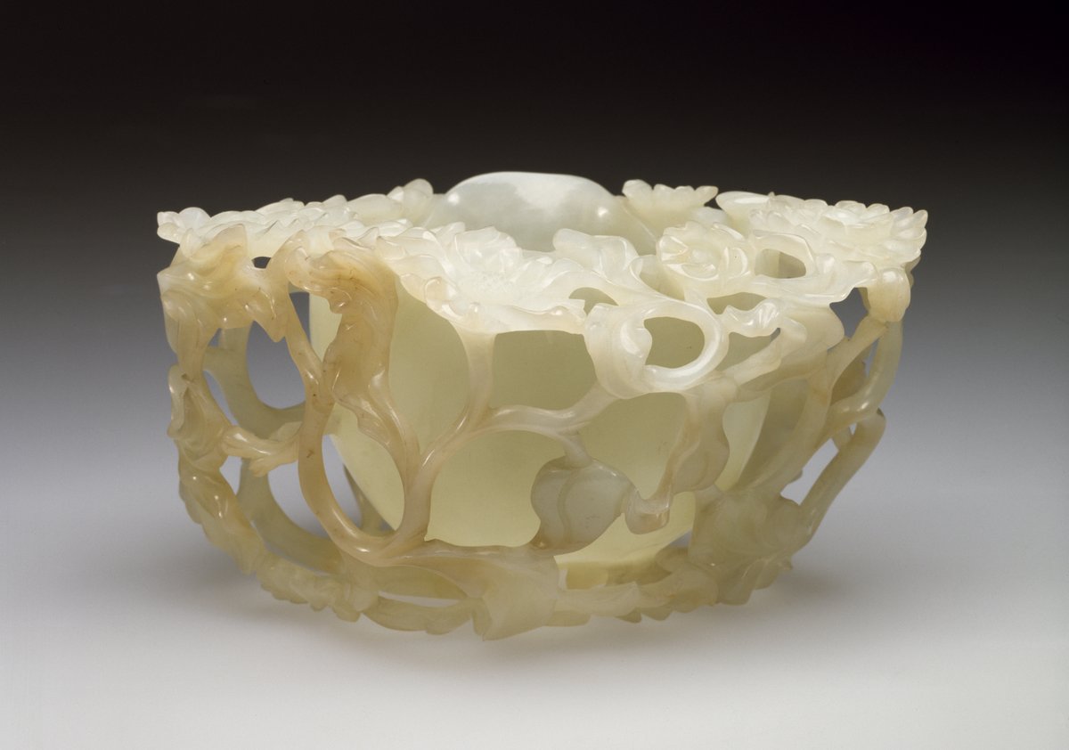 #didyouknow this stunning jade sculpture doubled as a cleaning tool? 🧽 This brush washer in the shape of a peony was used for removing excess ink from the brush and was an essential tool for Chinese calligraphy and painting. 🎨 : bit.ly/4cR43II